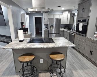 Newly renovated family home in quiet neighborhood - Blytheville - Küche