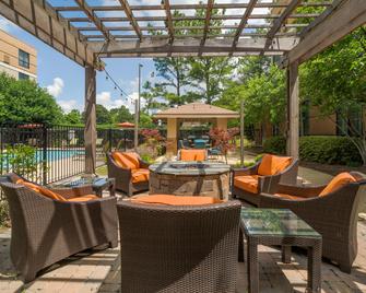Staybridge Suites Memphis-Poplar Ave East By IHG - ממפיס - פטיו