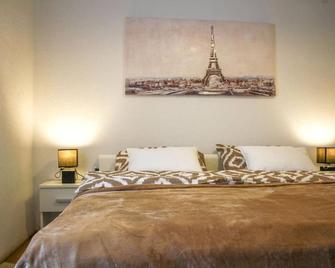 Apartment Sweet Dreams - Osijek - Sypialnia