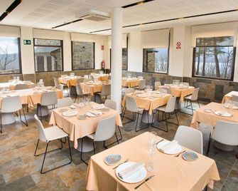 Villa Lucerna Sports & Hotel Resort - San Martín de Castañeda - Restaurante