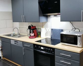 Vacation apartment/apartment for 6 guests with 75m² in Hillscheid (147012) - Hillscheid - Cocina