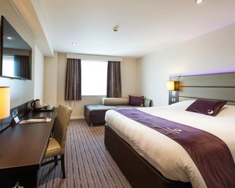 Premier Inn Farnborough Town Centre - Farnborough - Ložnice