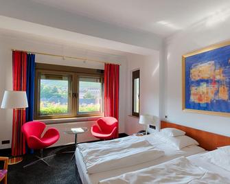 Hotel & Restaurant Walfisch - Wurzburg - Bedroom