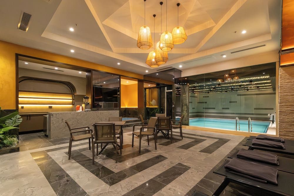 Teymur Continental Hotel - גאזיאנטפ - בריכה