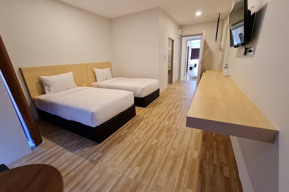 The charlotte smart hotel lopburi - Lop Buri - Bedroom