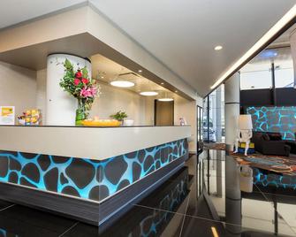 Calamvale Hotel Suites and Conference Centre - Brisbane - Recepce