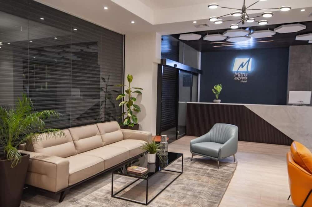 ميترو إكسبرس - لا باز - ردهة