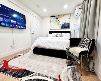 Exquisite 3 Bedrooms - Newark - Habitación