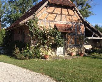 The bread oven house - Serley - Edificio
