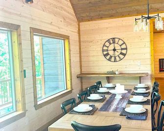 Whispering Winds Luxury Cabin In Hochatown - Broken Bow - Jídelna