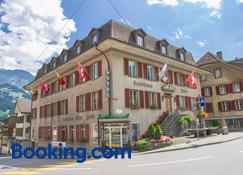 Hotel Landhaus Adler - Frutigen - Building