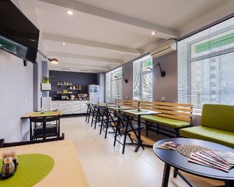 Live hotel by Original Hotels - יקאטרינבורג - מסעדה