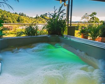 Hotel Bambu Guatape - Guatapé