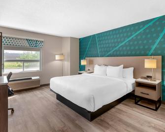 Comfort Inn - Bracebridge - Bedroom