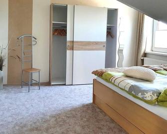 Ferienwohnung Reins - Neustadt in Holstein - Schlafzimmer