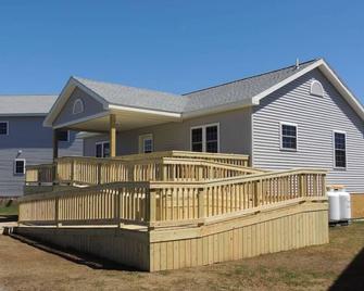 Vacation Home #17, ADA Accessible- 2 bedroom/ 2 bathroom - Cape Vincent - Building