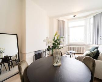 Beautiful one bedroom apartment - Amberes - Comedor