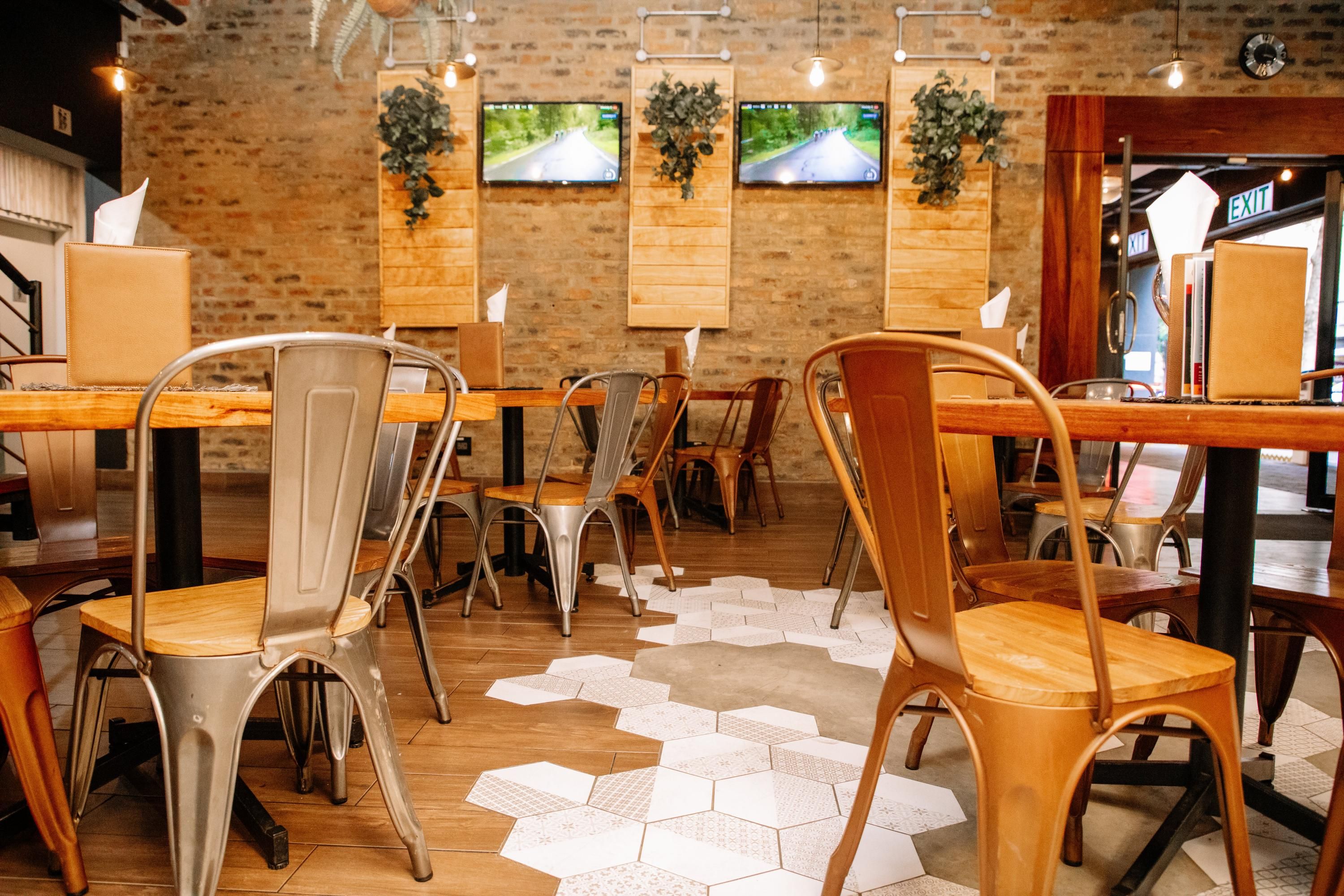 Restaurant view of Onomo Hotel Johannesburg Sandton