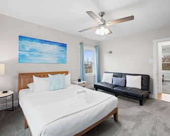 Fishing & Skate Park, 10 mins to Ark, Sleeps 14 - Dry Ridge - Спальня