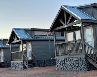 Page Lake Powell Campground - Tiny Homes - Page - Building