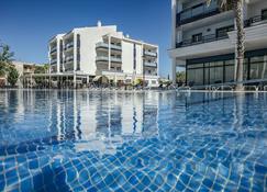 Pins Platja Apartments - Cambrils - Pool