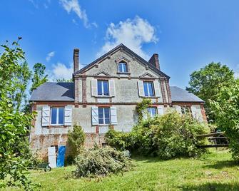 Charmant presbytère en Basse-Normandie - Crouttes - Building