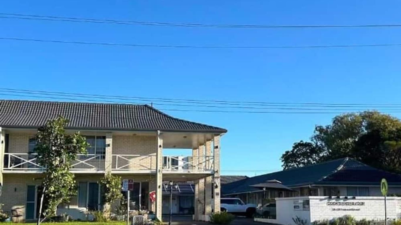 Cooks Endeavour Motor Inn