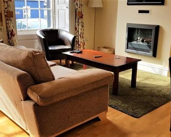 The Harbour House Hotel - Странрар - Вітальня