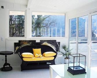 Roomantic Apartments - Neunkirchen - Huiskamer