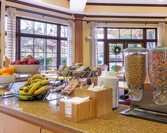 La Quinta Inn & Suites by Wyndham Raleigh Cary - Cary - Boligens fasiliteter