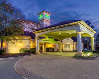 La Quinta Inn & Suites by Wyndham Raleigh Cary - Cary - Gebäude