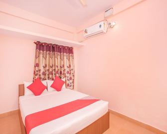 Hotel O Surya Residency - Bengaluru - Bedroom