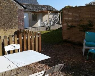 La maison du Perrin - Montmirail - Patio
