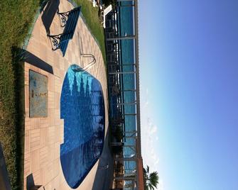 Hanioti Grandotel - Chaniotis - Piscina