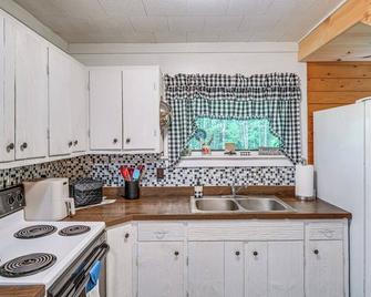 Near State Parks: Countryside Cottage in Wellsboro - Wellsboro - Küche