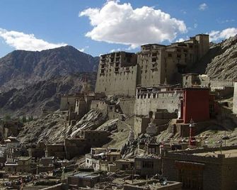 Sambhava Inn Leh Ladakh Ut - Léh - Venkovní prostory