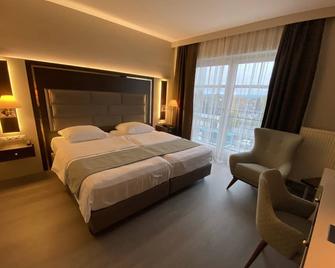 City Hotel Frankfurt Bad Vilbel - Bad Vilbel - Bedroom