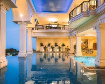 Susan Spa & Resort - Semarang - Pool