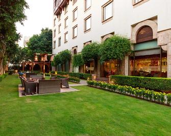 Islamabad Serena Hotel - Islamabad - Building