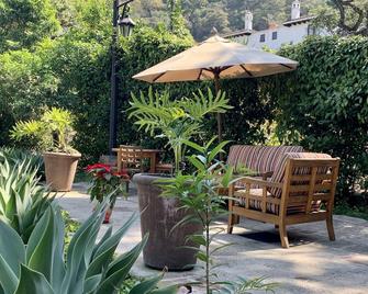 Cozy Studio In Quiet Condo With Heated Pool - Antigua - Patio