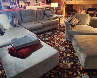 The 3r Bed N Breakfast Per Room Price - Niles - Lounge