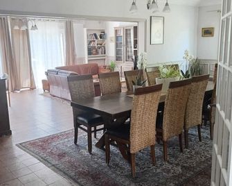 Trégouët 8 - Chambre 2 - Saint-Nazaire - Dining room