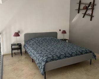 Charming And Cosy Duplex - Luxembourg - Bedroom