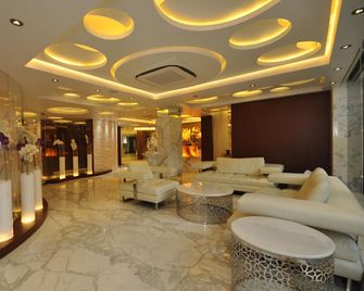 Kempton Hotel - Kalkutta - Aula