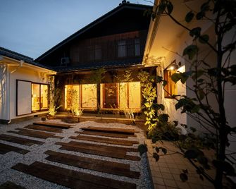 Cafe & Stay Castana - Matsumoto