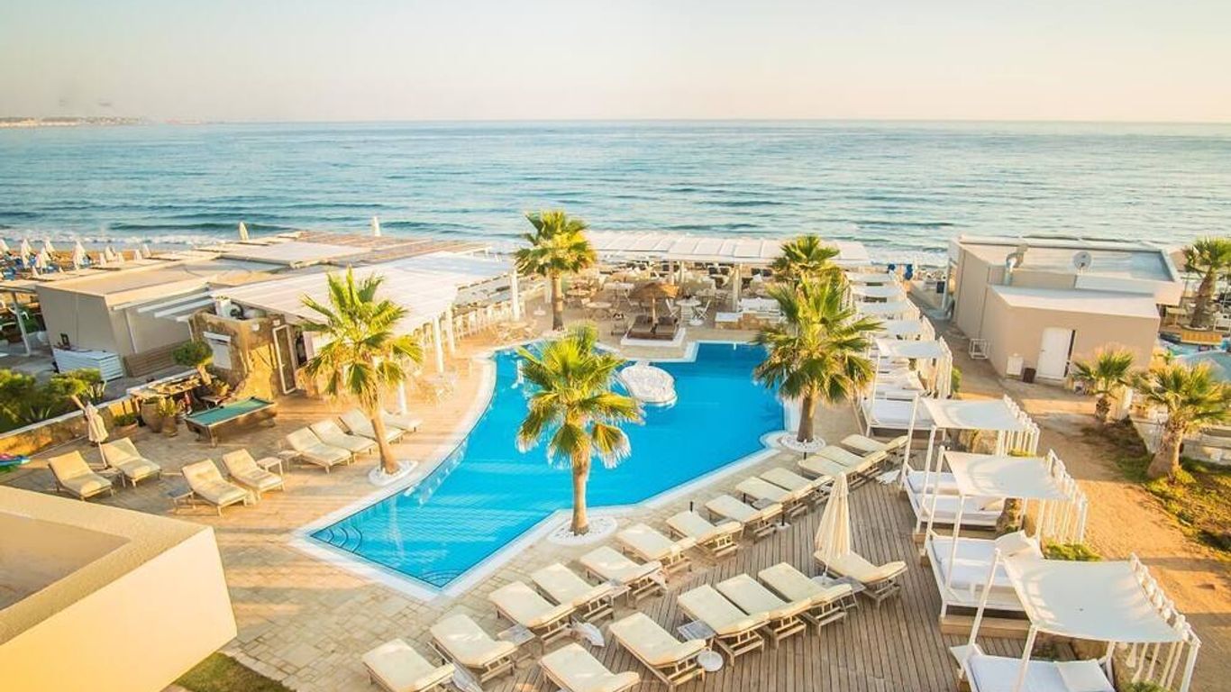 パセニス ビーチ スイーツ バイ ザ シー