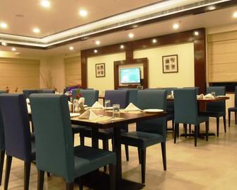 傳奇酒店 - 安拉阿巴德 - 安拉阿巴德 - 餐廳