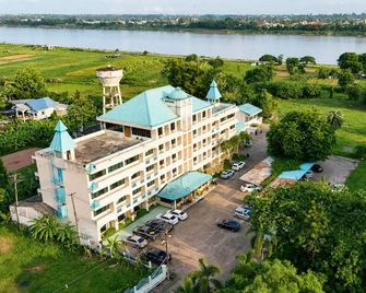 Royal Jommanee Hotel - Nong Khai - Edificio