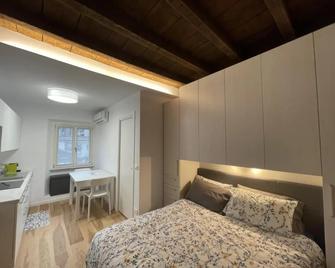 Appartamento bomboniera via Marghera 37 - Milano - Camera da letto