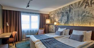 Scandic Grand Hotel - Örebro - Schlafzimmer